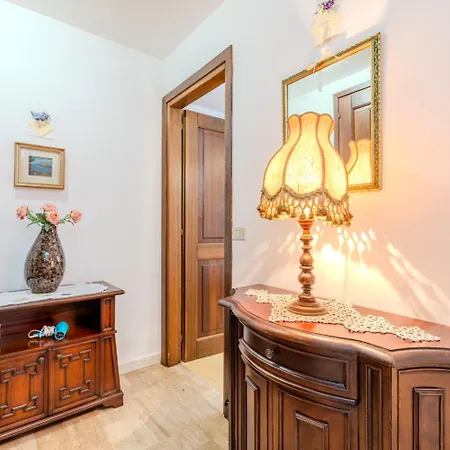 アパート Rosaviva *