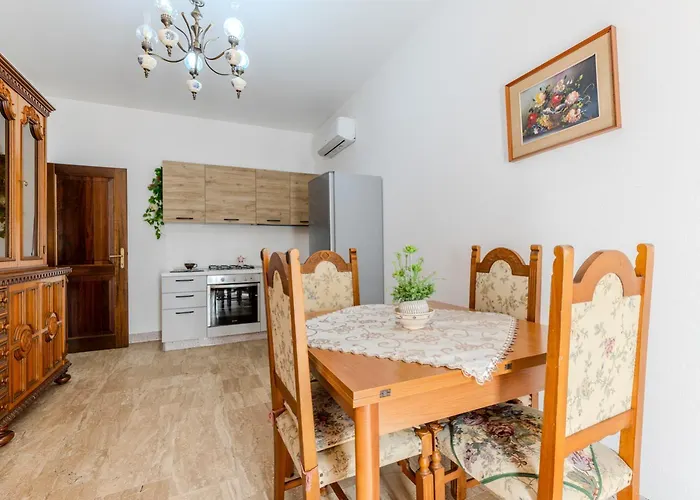 Rosaviva アパート オルビア